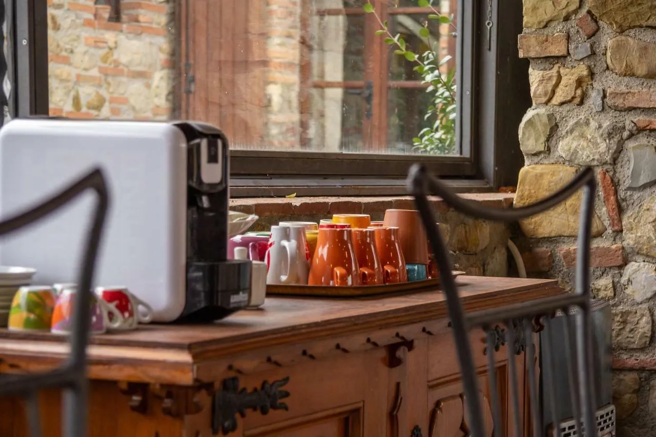 Farm stay Agriturismo Le Vignacce Villa Santa Luce Italy